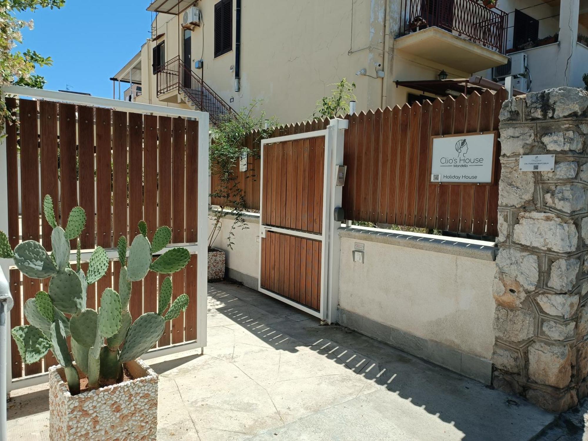 Clio'S House - Mondello Villa Екстериор снимка